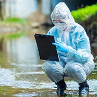 Magíster en Gestión y Auditorías Ambientales con Especialidad en Recuperación de Suelos Contaminados